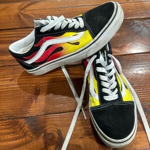 Vans men 5.5 Women’s 7.